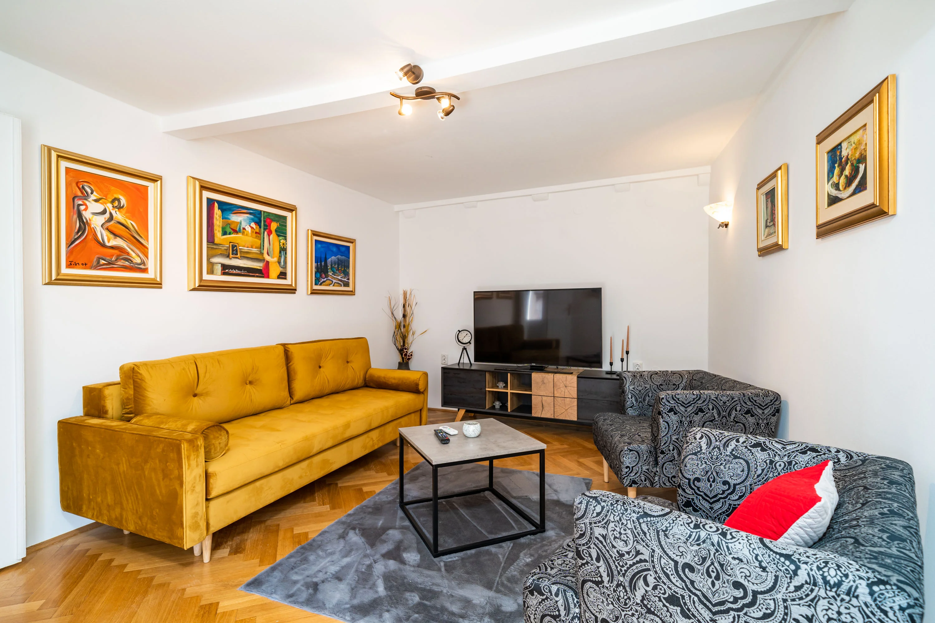 Kuća 170 m2 | 5 etaža | Uhodan posao iznajmljivanja | Mogućnost podjele u više jedinica | Dubrovnik, Stari grad