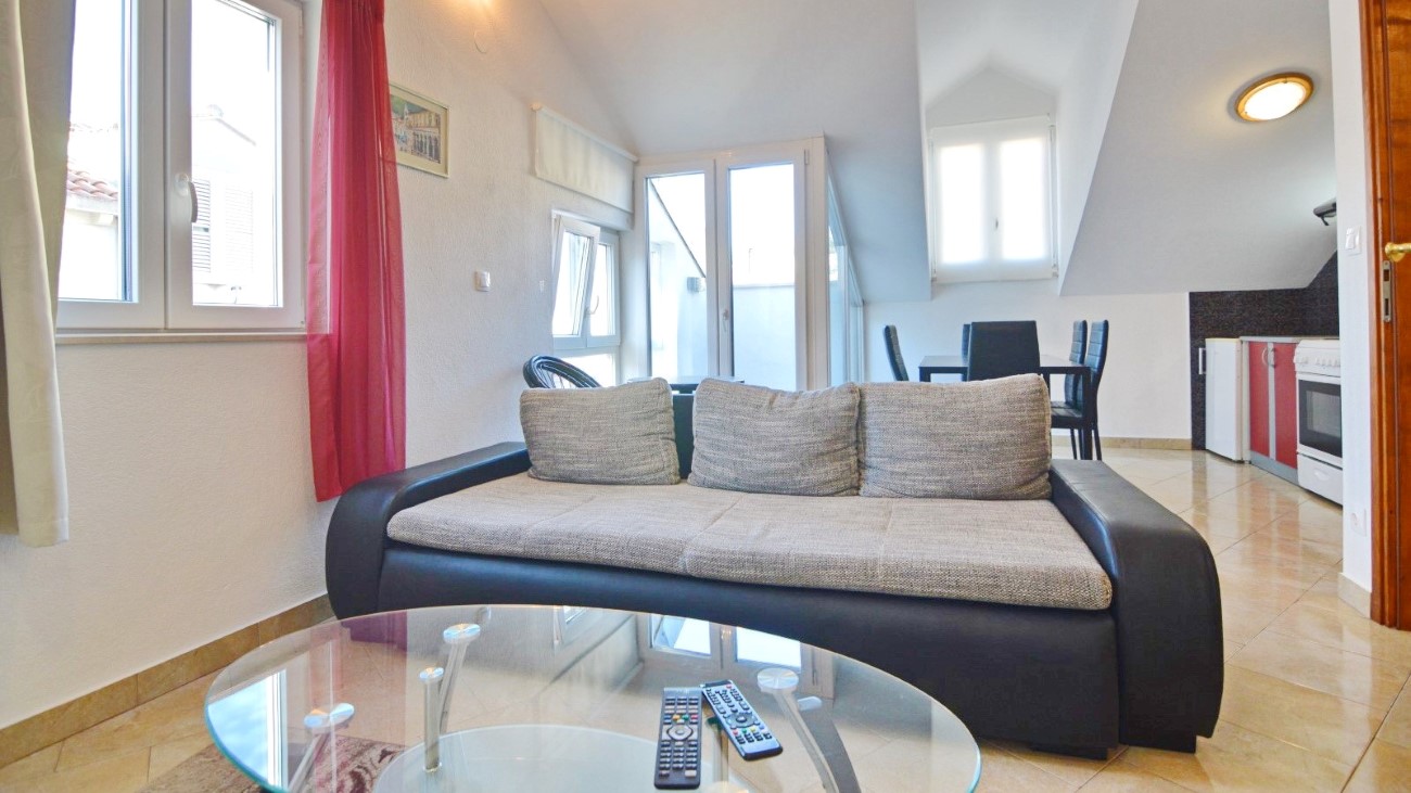 Apartman 82 m2 | 2 jedinice | Uhodan posao iznajmljivanja | Atraktivna lokacija | Dubrovnik